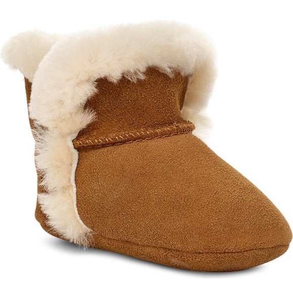 🔥 UGG Lassen Genuine Shearling Shoes – Chestnut (Size 0/1) – NEW IN BOX - Picture 14 of 16